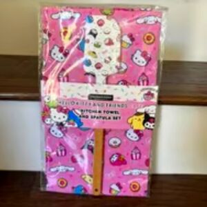 Hello Kitty and Friends Kitchen Towel and spatula set